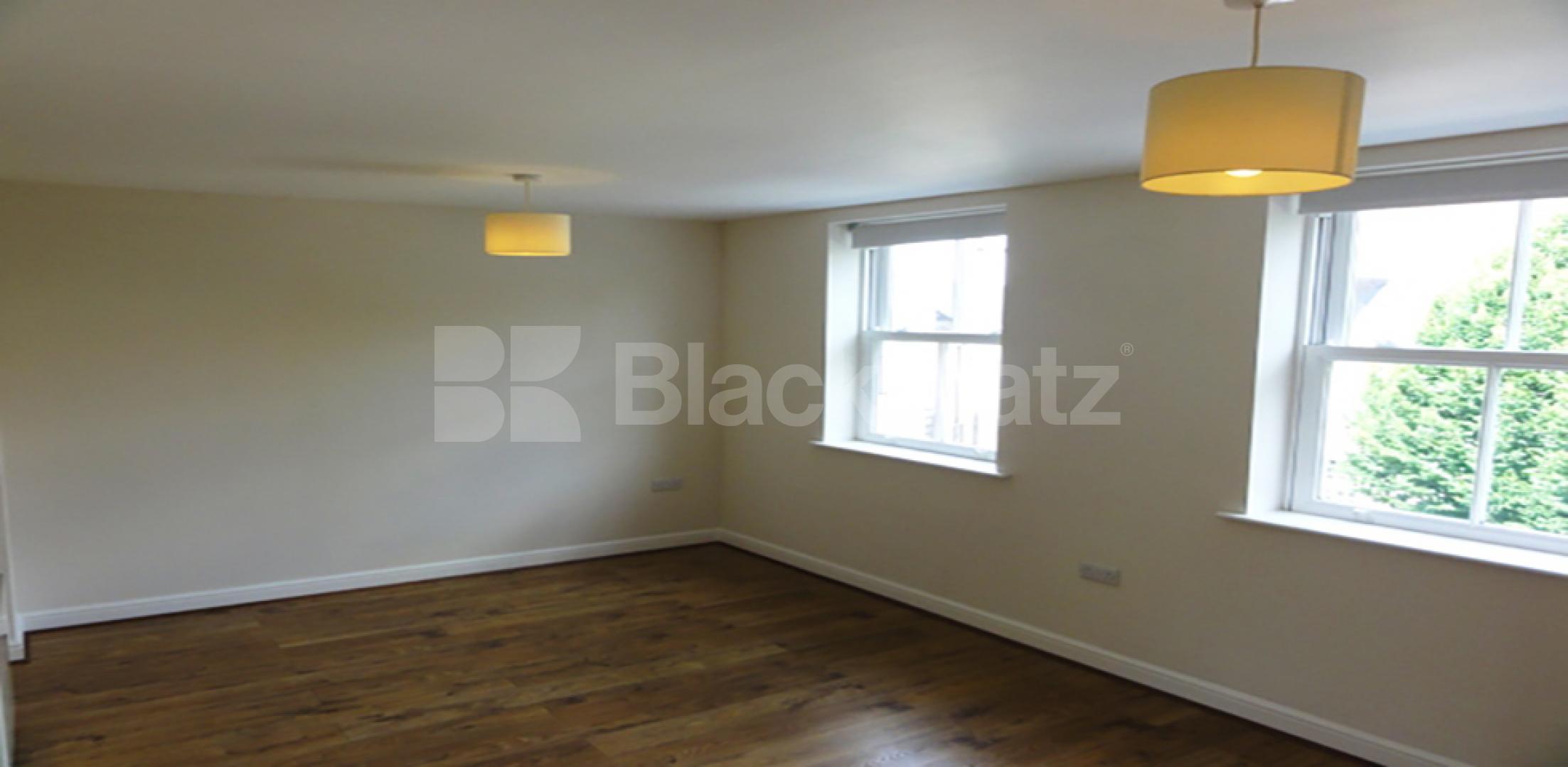 			NEW INSTRUCTION! , Studio Apartment, 1 bath, 1 reception Studio			 Chalton Street, CAMDEN